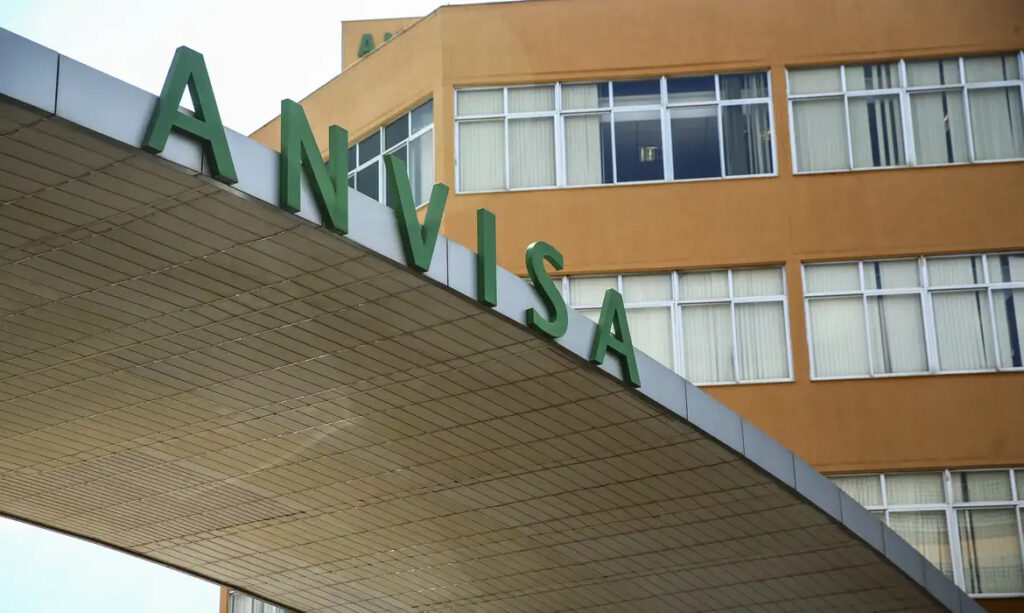Anvisa suspende venda de manipulados irregulares