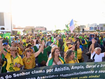 Presos do 8/1 veem esperança em PL da dosimetria