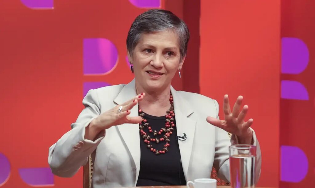 Repórter agredida na Câmara por bolsonarista: Fenaj repudia