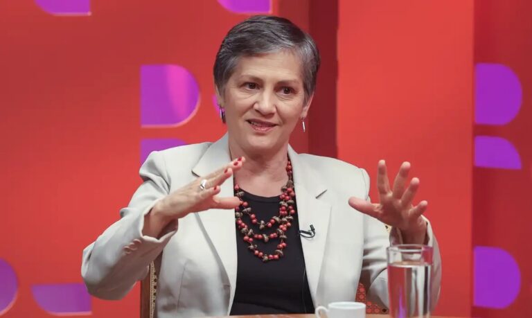 Repórter agredida na Câmara por bolsonarista: Fenaj repudia