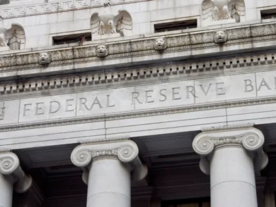Inflação de 1 ano nos EUA sobe para 3,6% em abril, Fed de NY