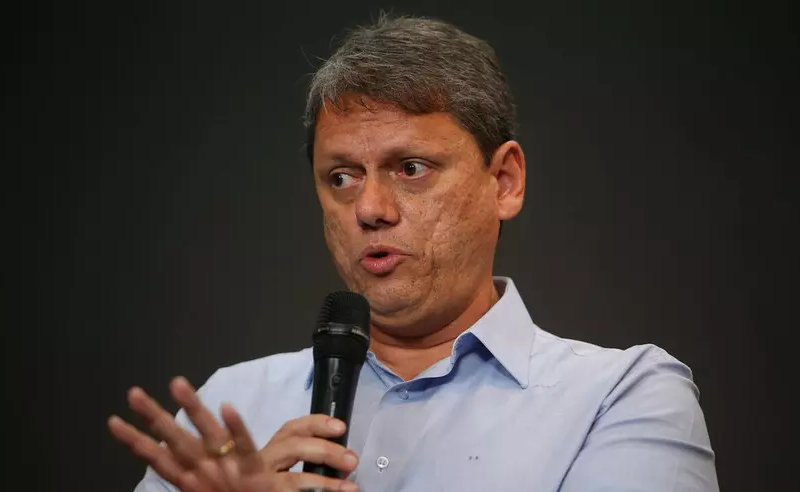 Tarcísio: Avançamos sem apoio federal