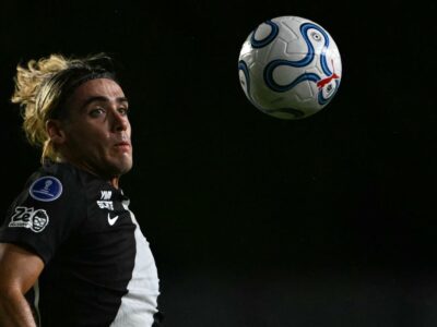 Vasco 0 x 3 Bragantino: crise e copos em Renato