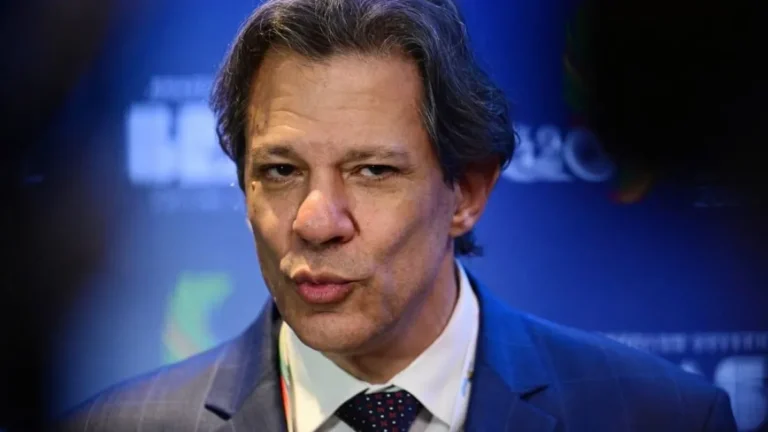 Haddad: 'Lei tem que ser aplicada independentemente de torcida' sobre Wagner