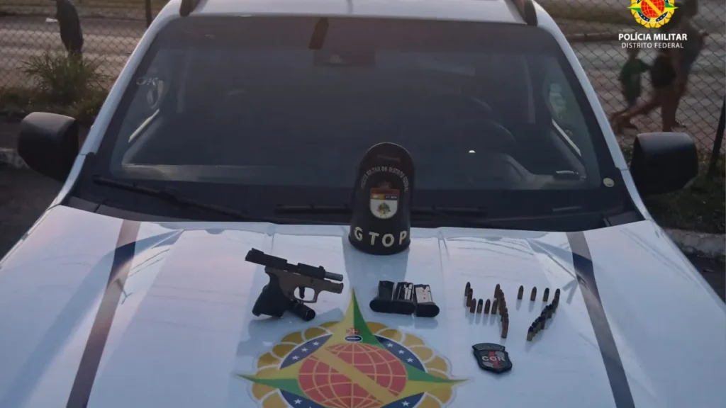 Motorista de app é preso após ameaçar passageira com arma no Recanto das Emas