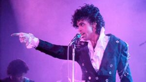 Prince: disco póstumo “Timeless” traz 10 inéditas em agosto
