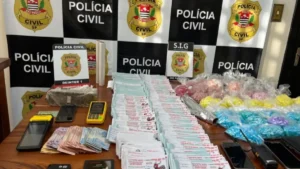 Operação em Ubatuba prende três por tráfico e rifas ilegais