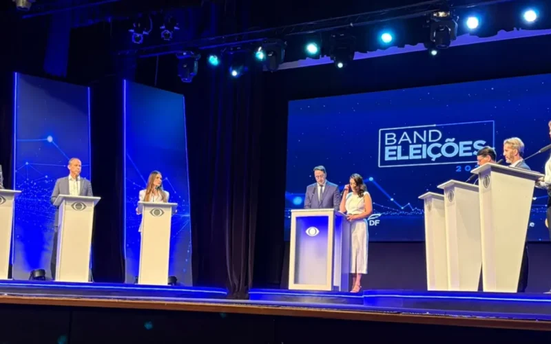 Debate no DF: candidatos se unem contra Celina Leão