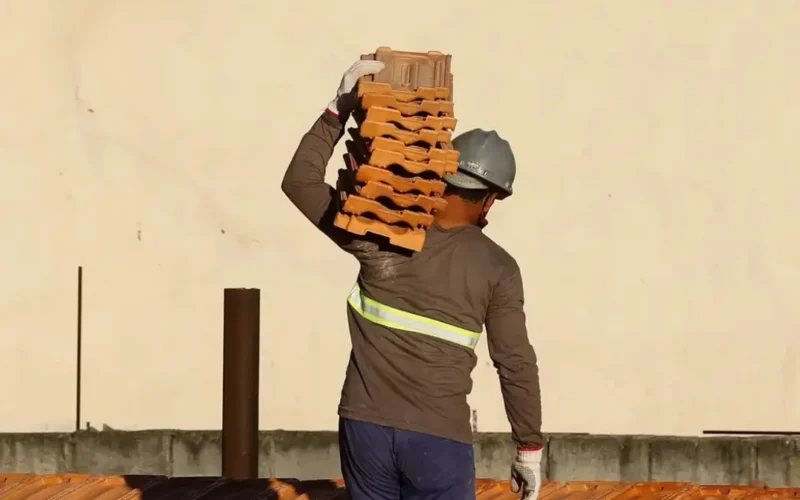 INCC/Sinapi sobe 0,44% em julho, aponta IBGE