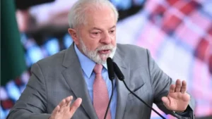Lula e Flávio empatam tecnicamente em 2º turno, aponta Quaest