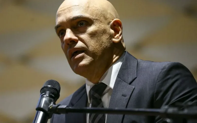 Moraes mantém caso contra informantes de jornalista na 1ª Turma do STF