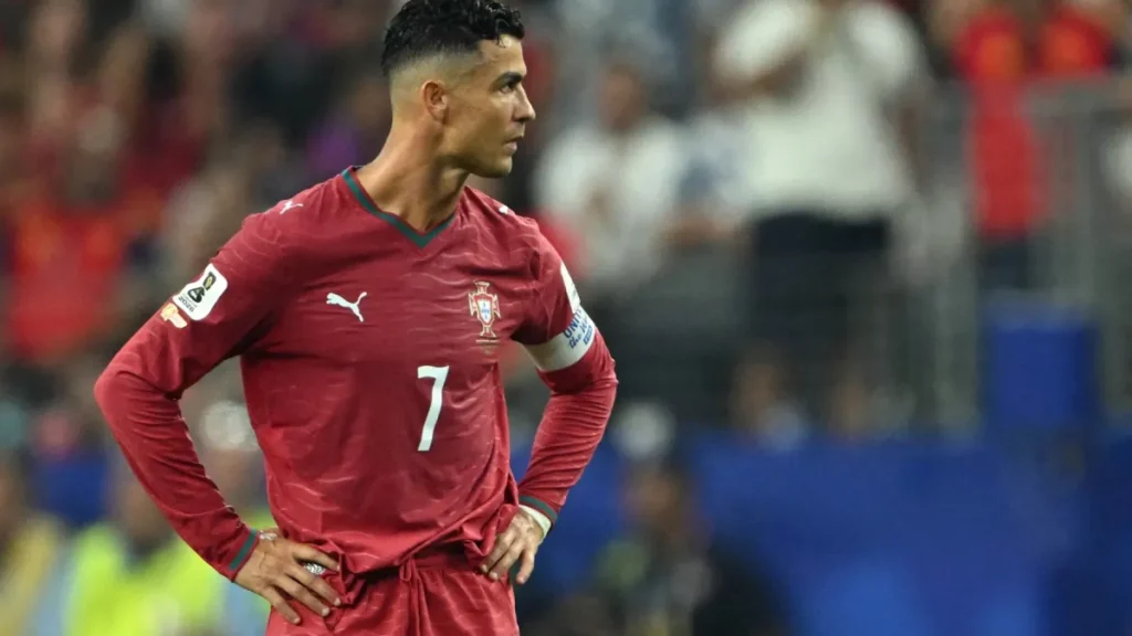 Cristiano Ronaldo anuncia aposentadoria: 'Último ano no futebol